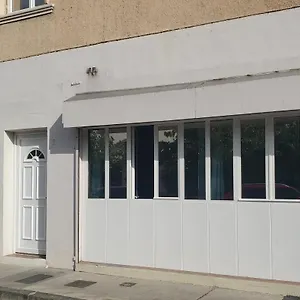  Apartment Dolphin's House