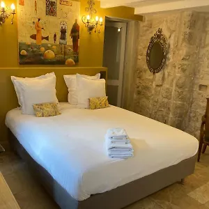La Maison Des Augustins 4 Stars Et Fitness Отель типа 