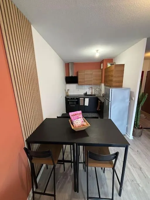T2 Moderne, Festival Avignon En Ete Apartment